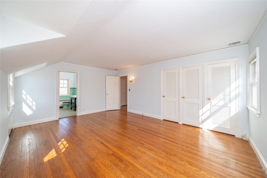 205 Beech Street Photo 17