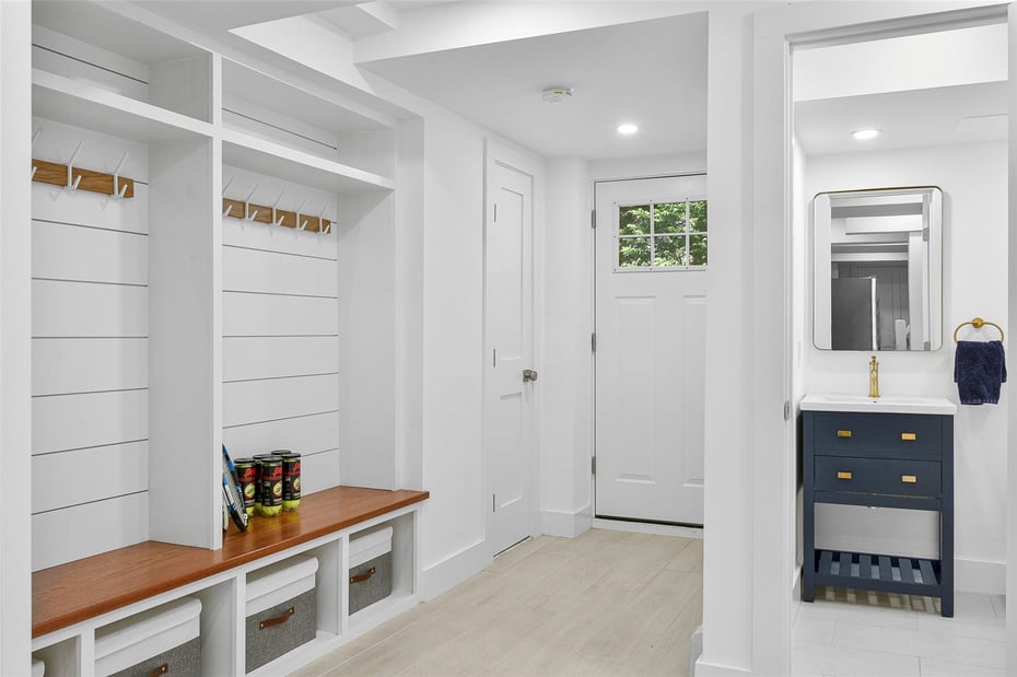 110 Beach Avenue Photo 31