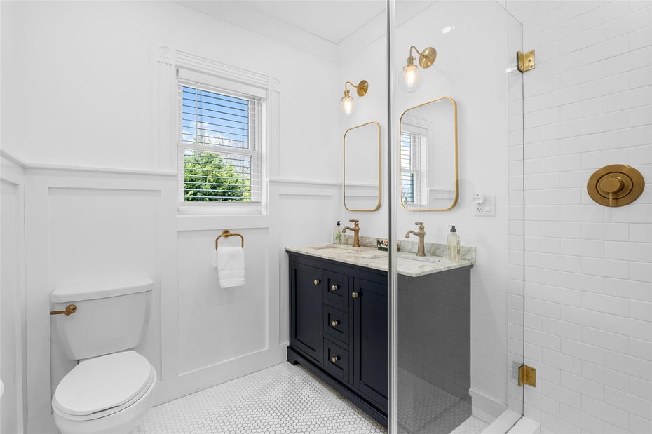 110 Beach Avenue Photo 25