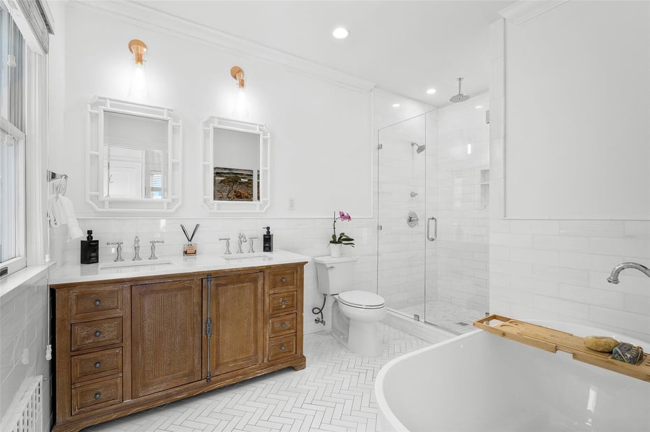 110 Beach Avenue Photo 22