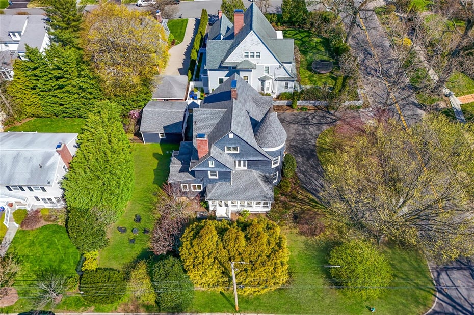 110 Beach Avenue Photo 35