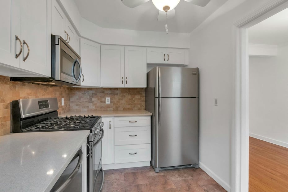 293 Manville Road  #1H Photo 7