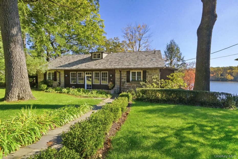 50 Cove Road Photo 1