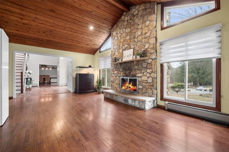 4 Tall Pines Court Photo 10