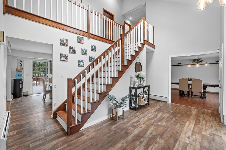 4 Tall Pines Court Photo 2
