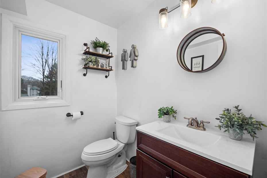 4 Tall Pines Court Photo 17