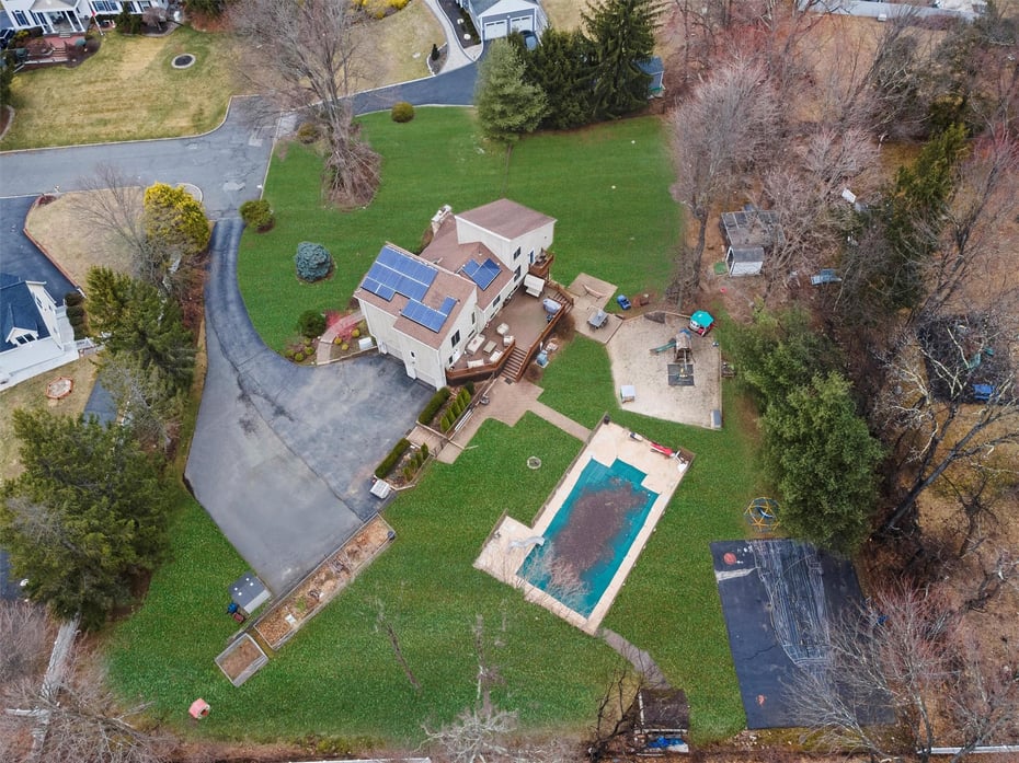 4 Tall Pines Court Photo 40