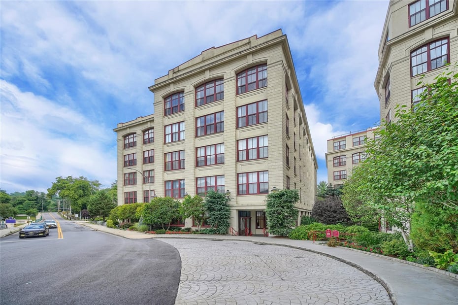 1 Scarsdale Road #513 Photo 1
