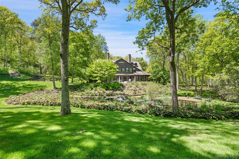 401 Pea Pond Road Photo 2