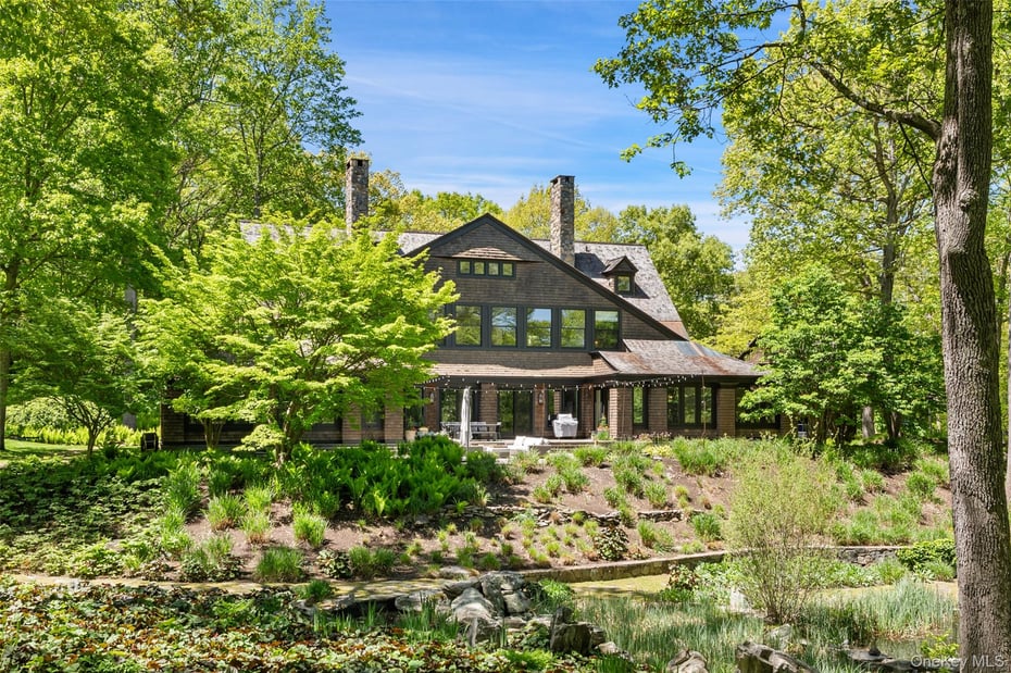 401 Pea Pond Road Photo 1