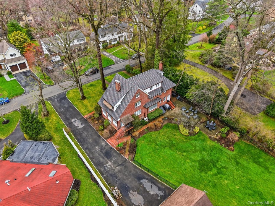 12 Little John Place Photo 42