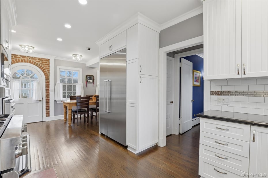 12 Little John Place Photo 11