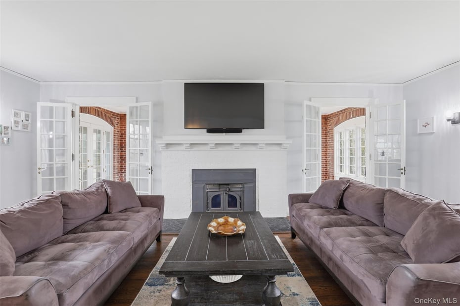 12 Little John Place Photo 4