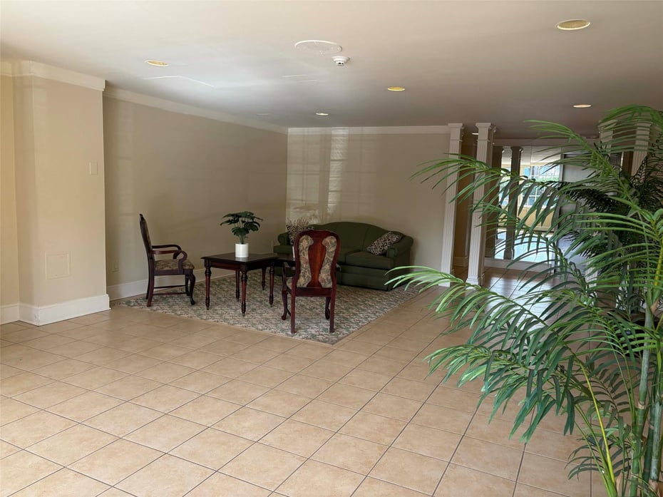 2 Consulate Drive  #1K Photo 18