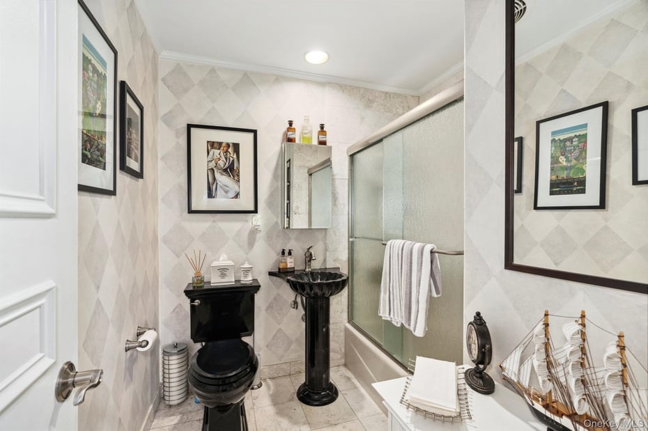 207 Devries Court Photo 15