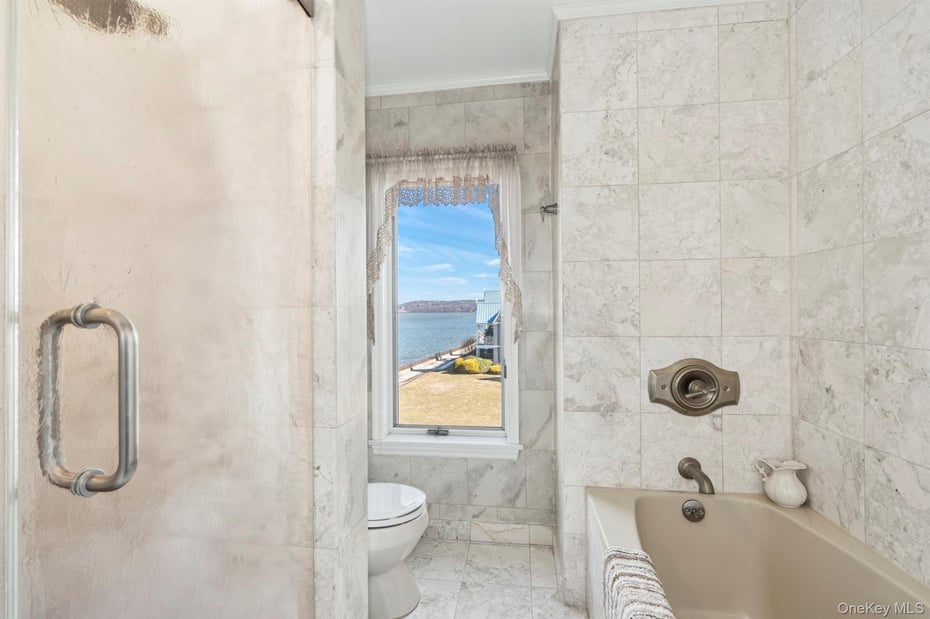 207 Devries Court Photo 24