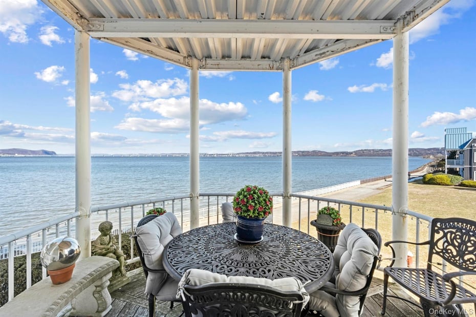 207 Devries Court Photo 9