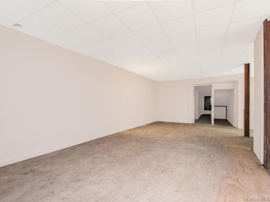 200 W 1st Street Photo 11