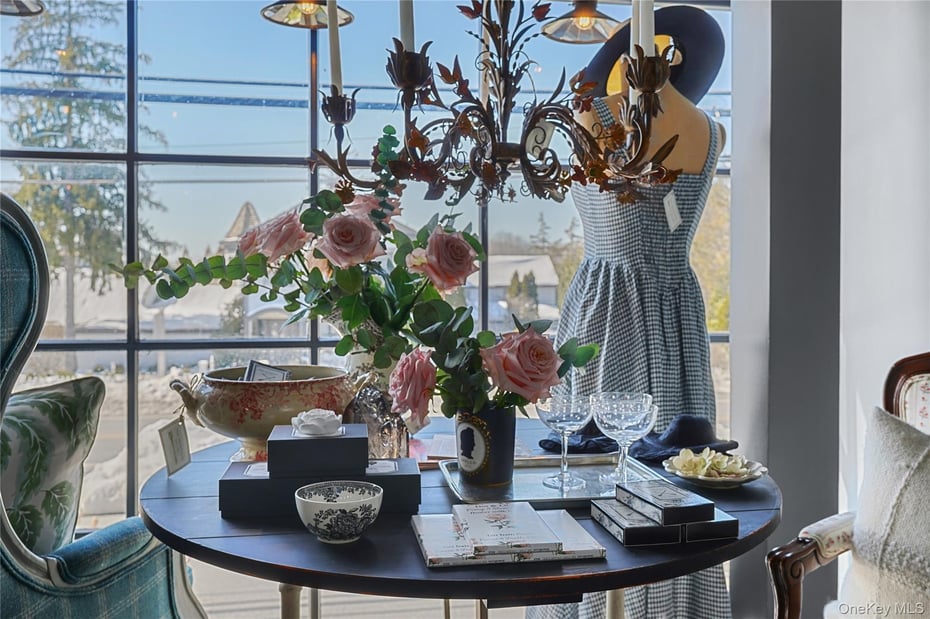 259 Westchester Avenue Photo 22