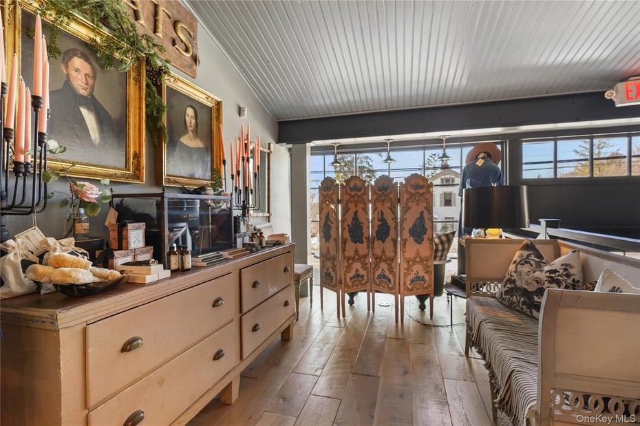 259 Westchester Avenue Photo 19