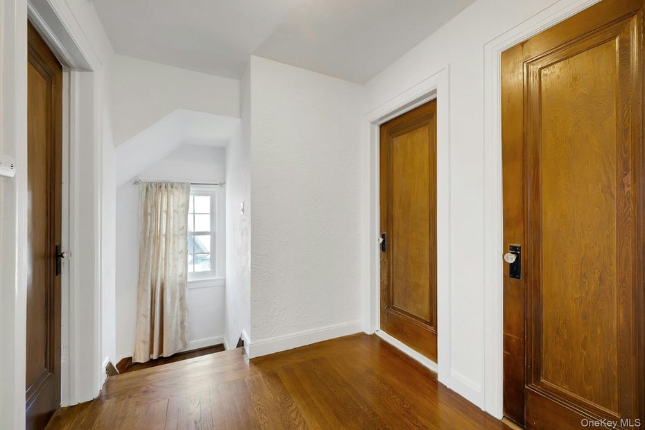 156 Park Drive Photo 15