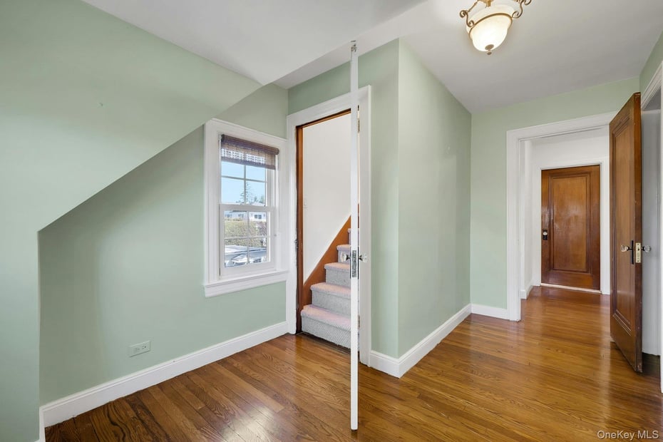 156 Park Drive Photo 21