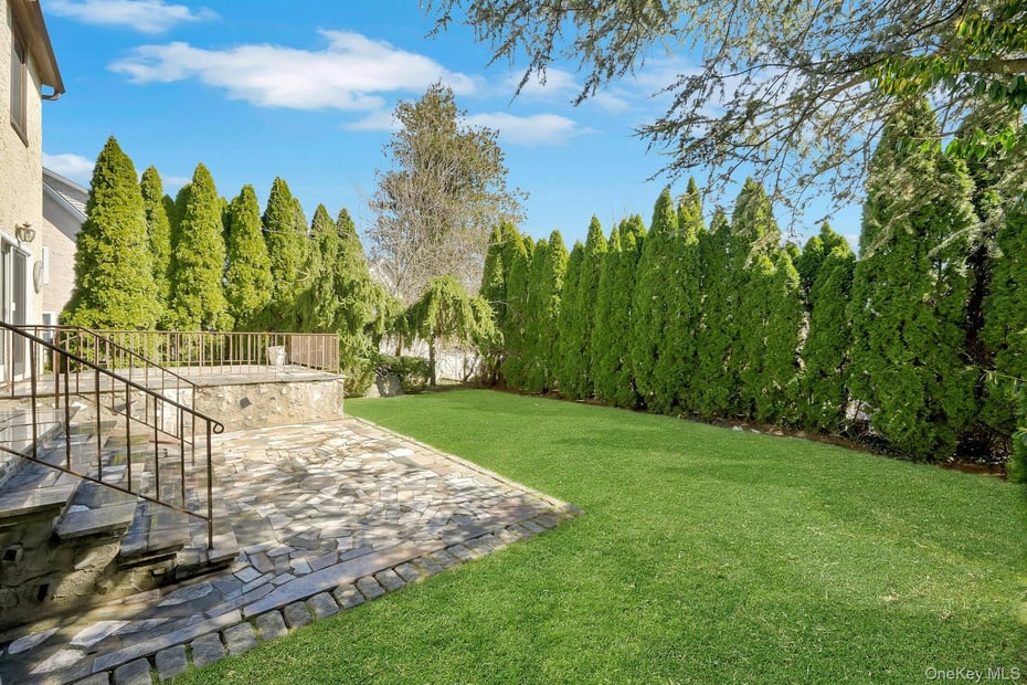 156 Park Drive Photo 31