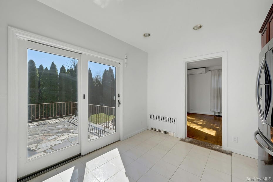156 Park Drive Photo 13