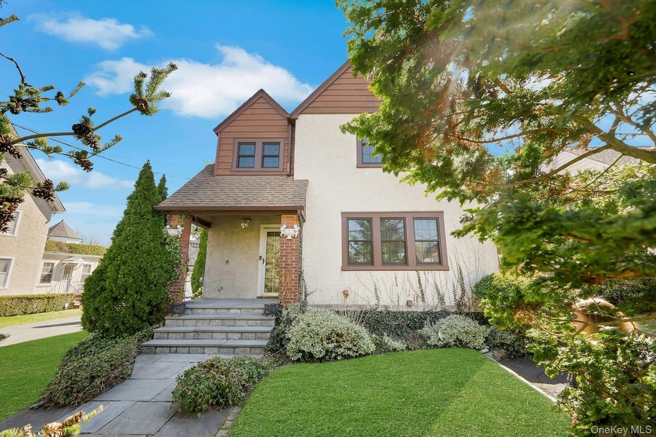 156 Park Drive Photo 1