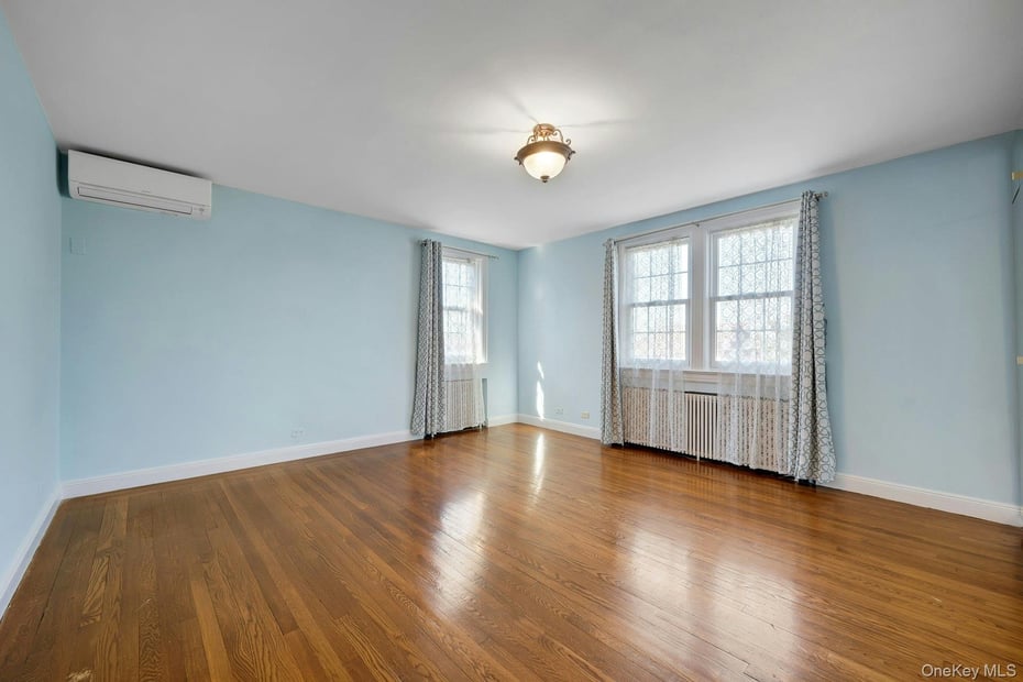 156 Park Drive Photo 16