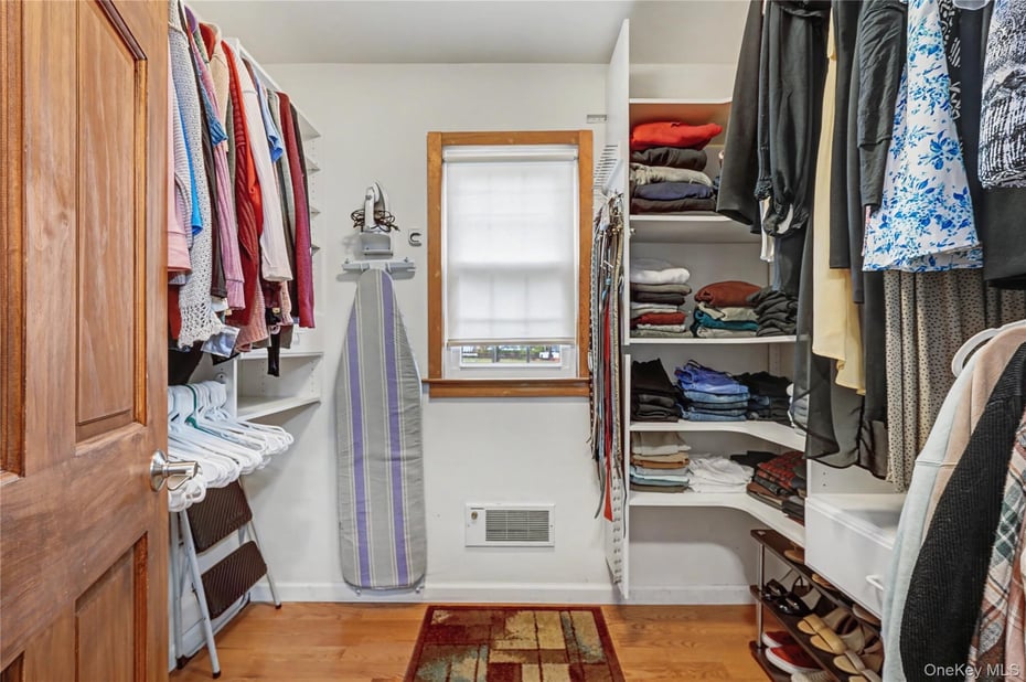 25 Joyce Road Photo 13