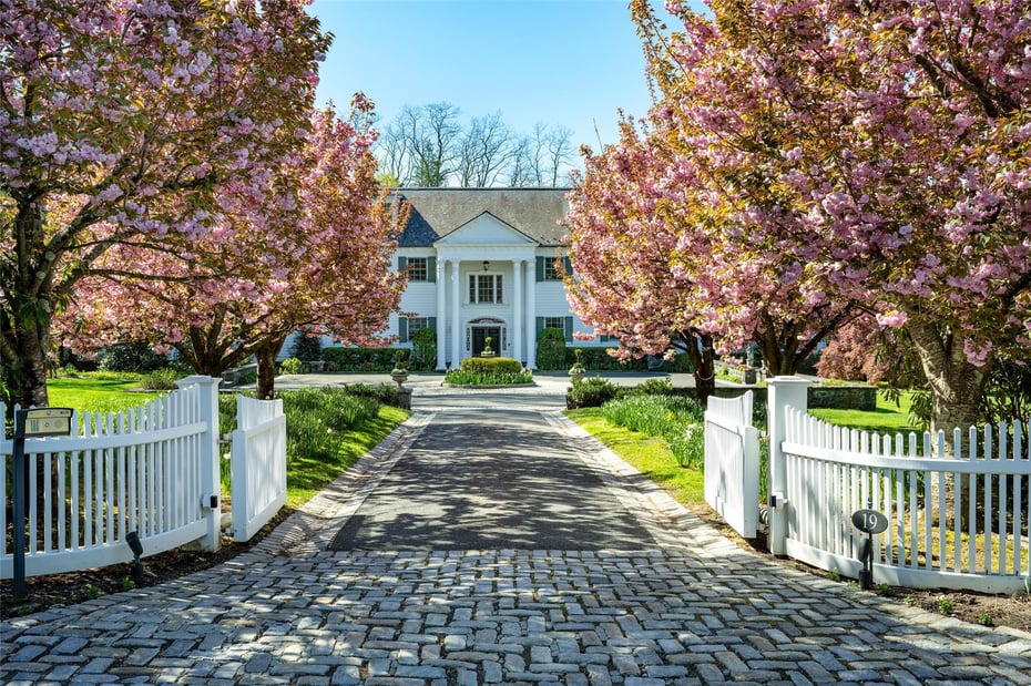 19 Hilltop Place Photo 4