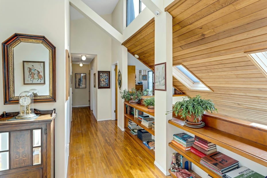 20 Schoolhouse Road Photo 13