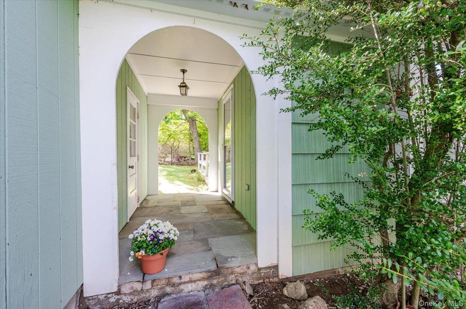 44 Emery Street Photo 2