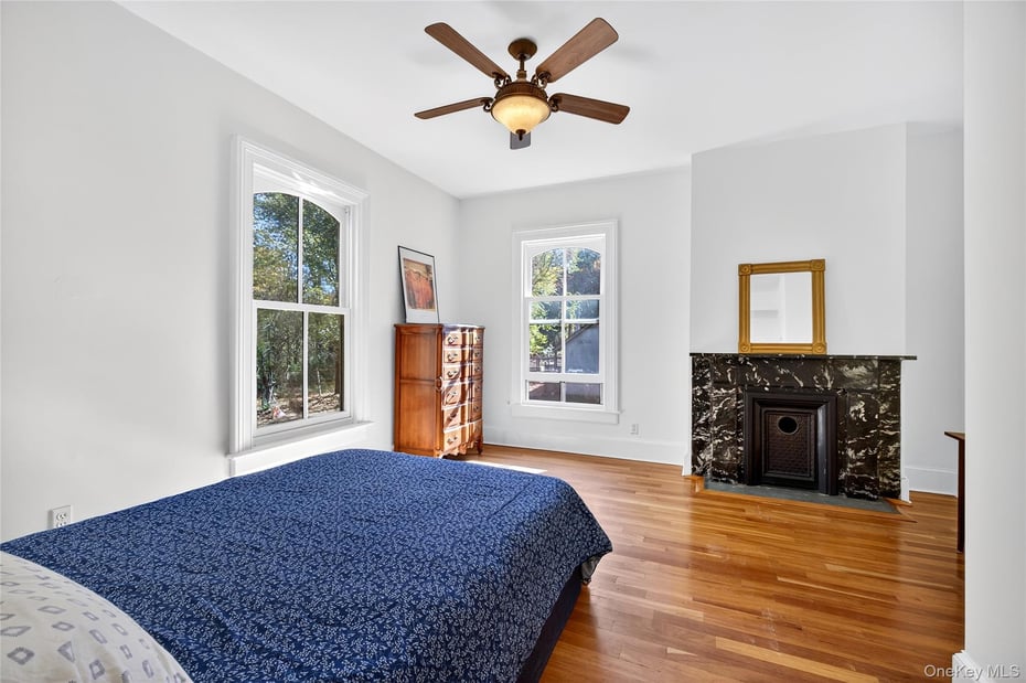 250 Route 100 Photo 23