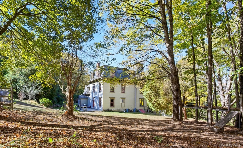 250 Route 100 Photo 29