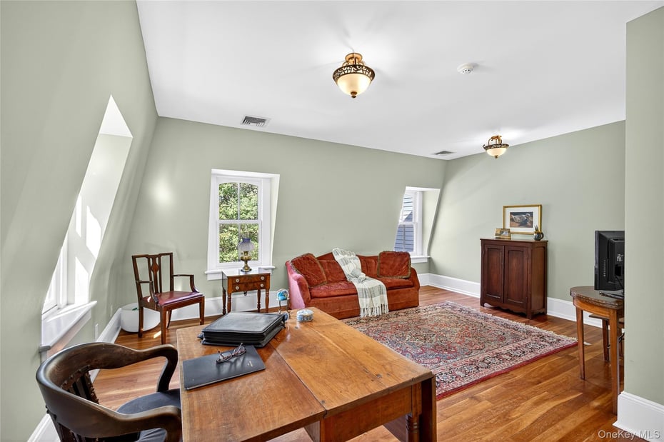 250 Route 100 Photo 24