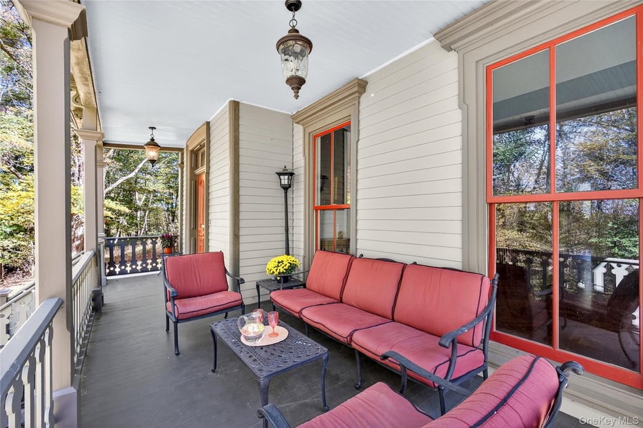 250 Route 100 Photo 5