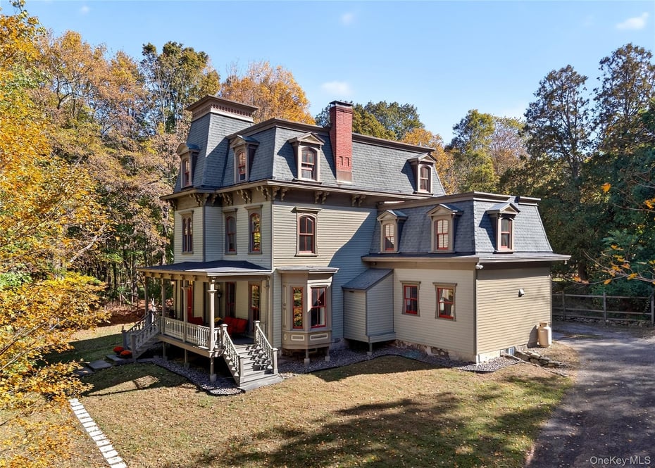 250 Route 100 Photo 2