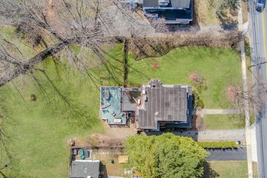 280 Bedford Road Photo 41