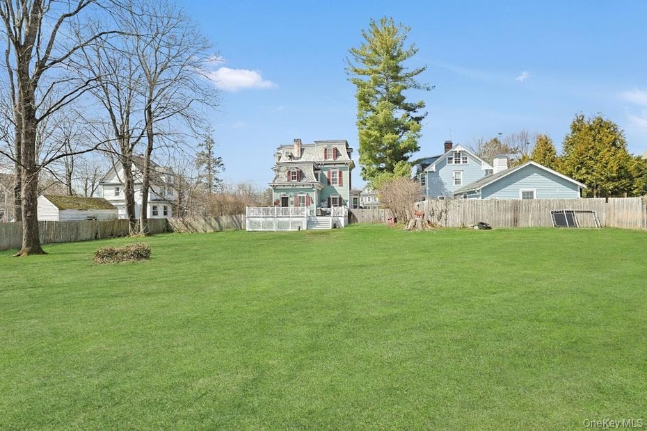 280 Bedford Road Photo 34