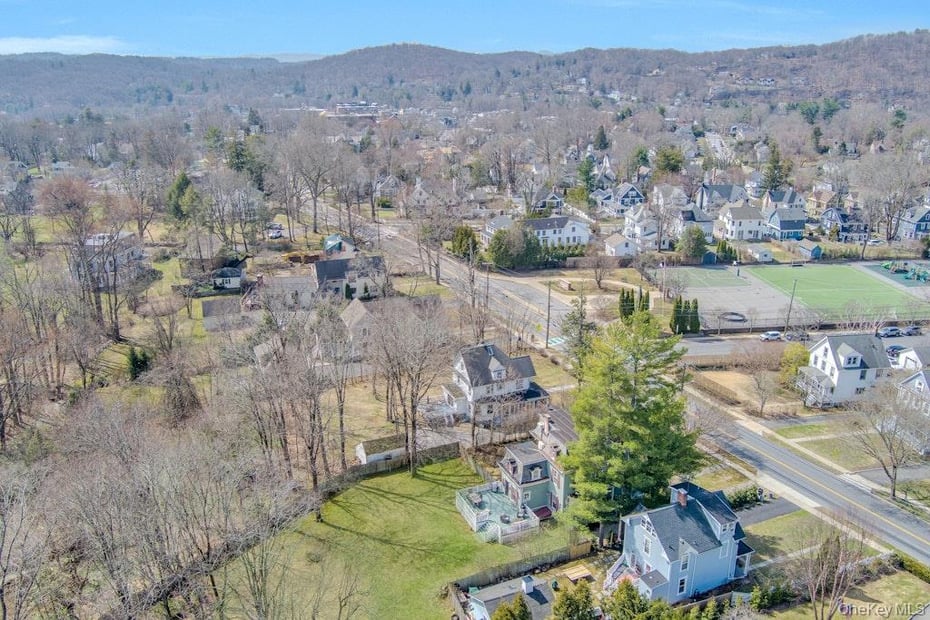 280 Bedford Road Photo 46