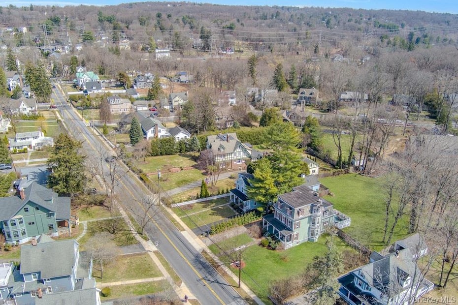 280 Bedford Road Photo 44