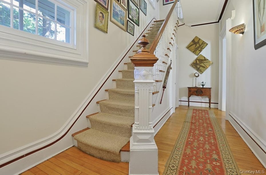 280 Bedford Road Photo 8