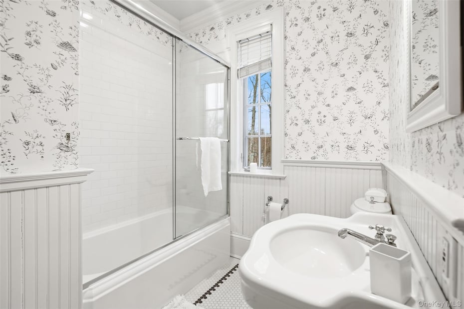 5 Rock Shelter Photo 21