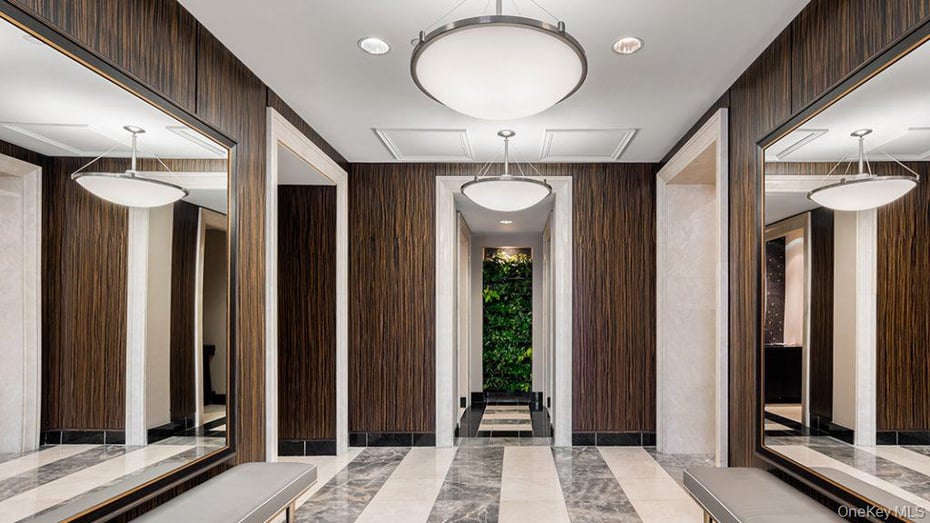 10 City Place  #16D Photo 40