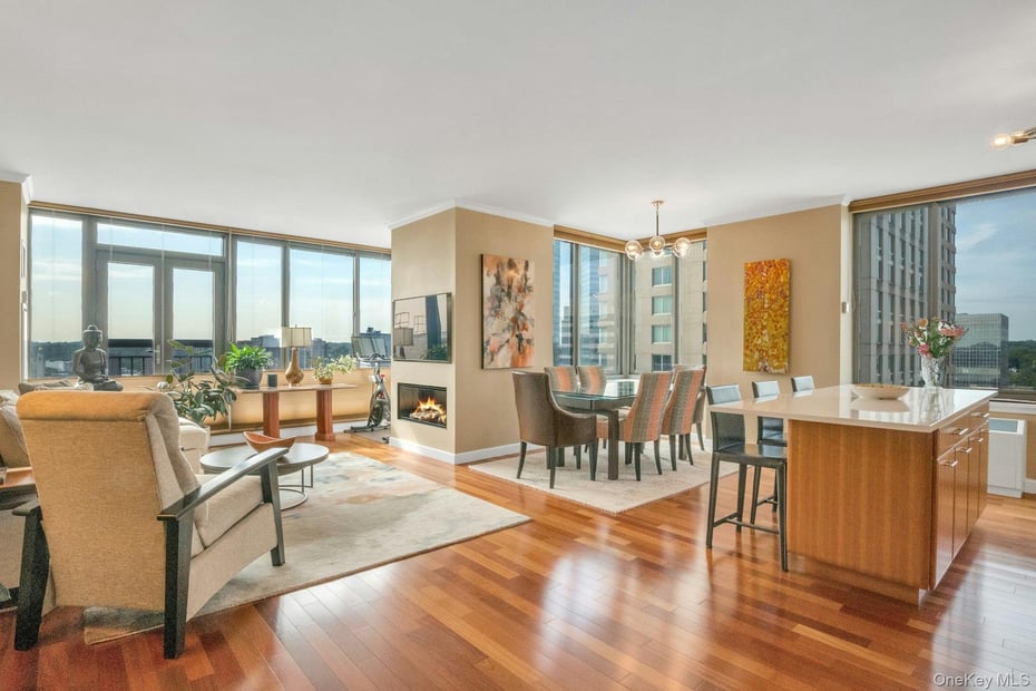 10 City Place  #16D Photo 1