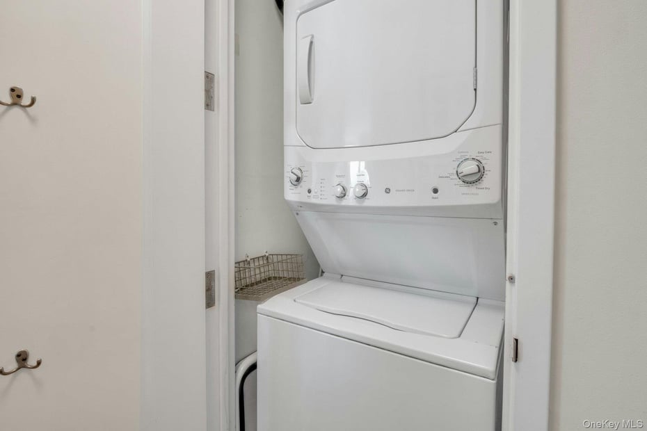 10 City Place  #16D Photo 27