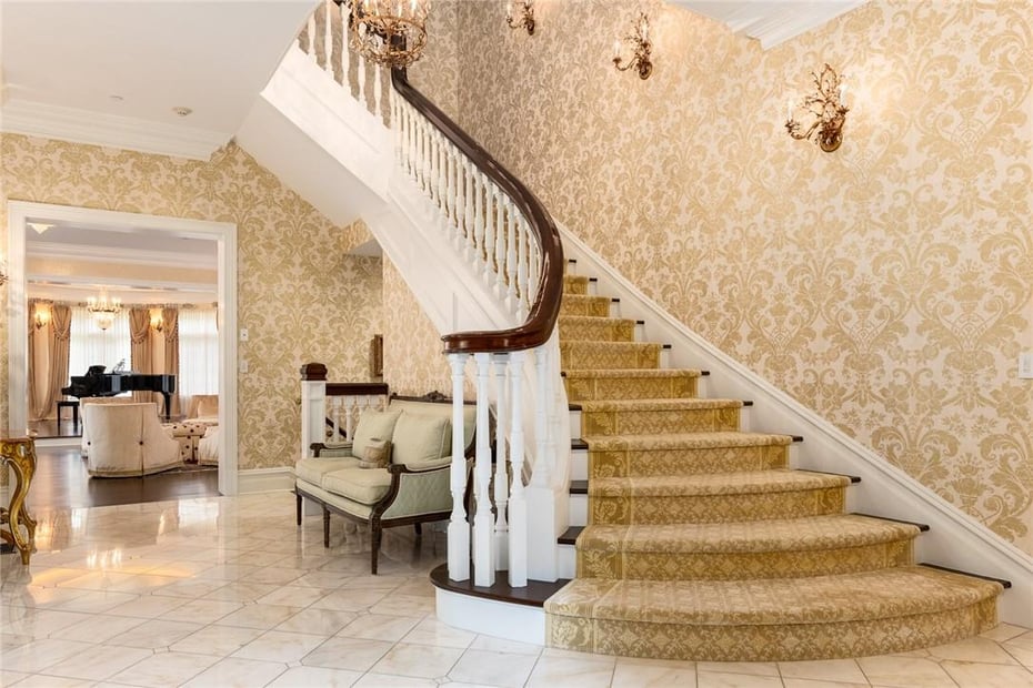 17 Cowdray Park Drive Photo 3