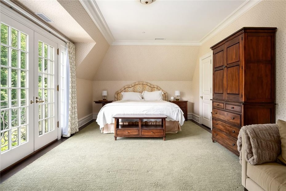 17 Cowdray Park Drive Photo 23